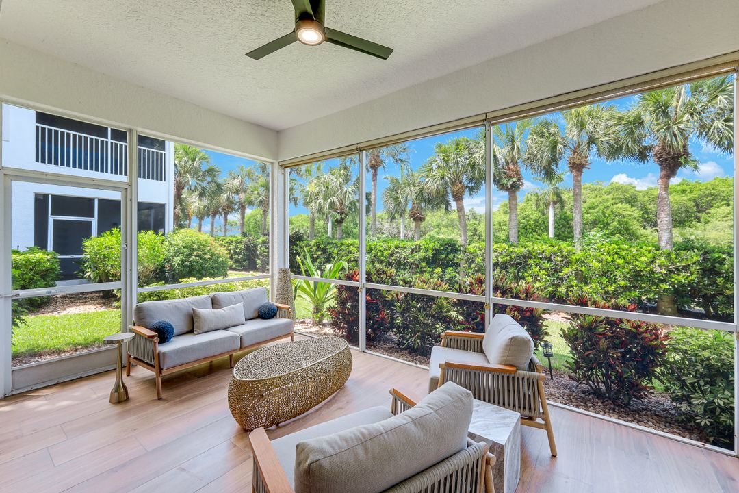 4700 Yacht Harbor Dr #611, Naples, FL 34112