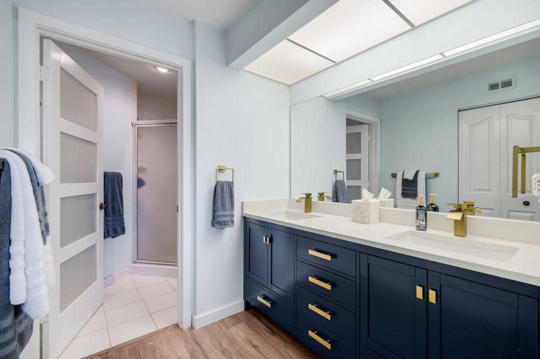 810 New Waterford Dr #203, Naples, FL 34104