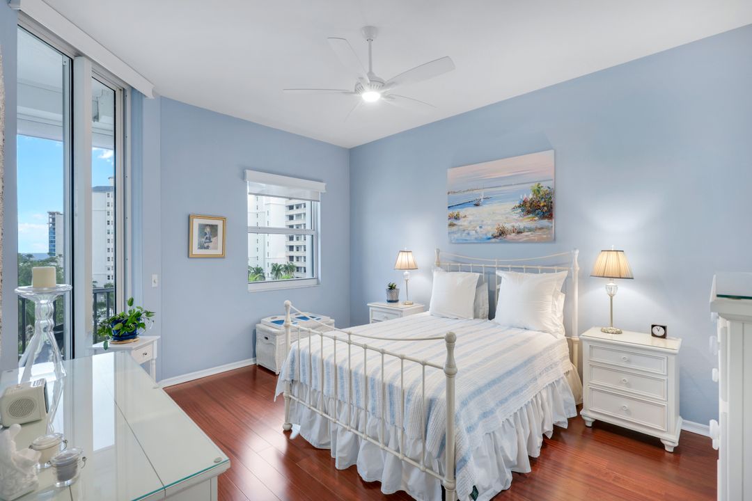 460 Launch Cir #PH06, Naples, FL 34108