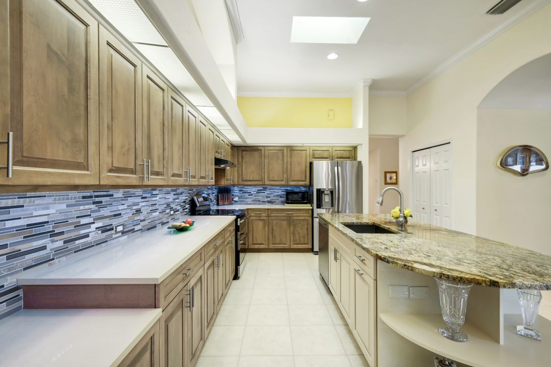 3033 Olde Cove Way, Naples, FL 34119