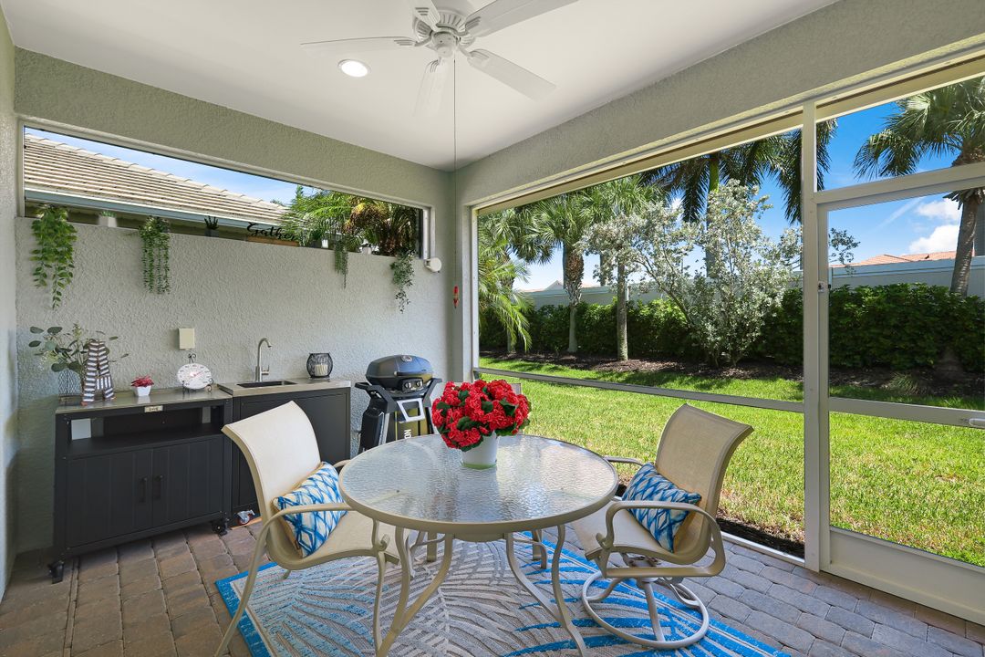 10661 Jackson Square Dr, Estero, FL 33928