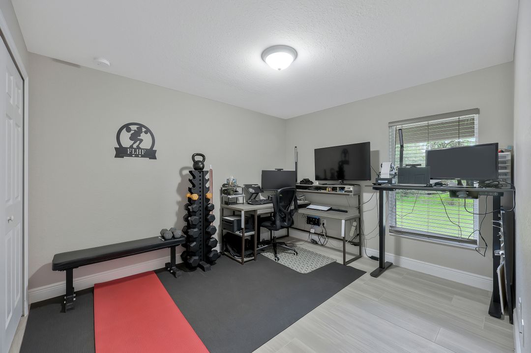 1417 Acacia Ave, Lehigh Acres, FL 33972