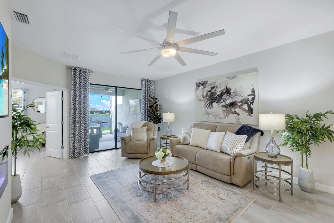 14014 Pine Lodge Ln, Fort Myers, FL 33913