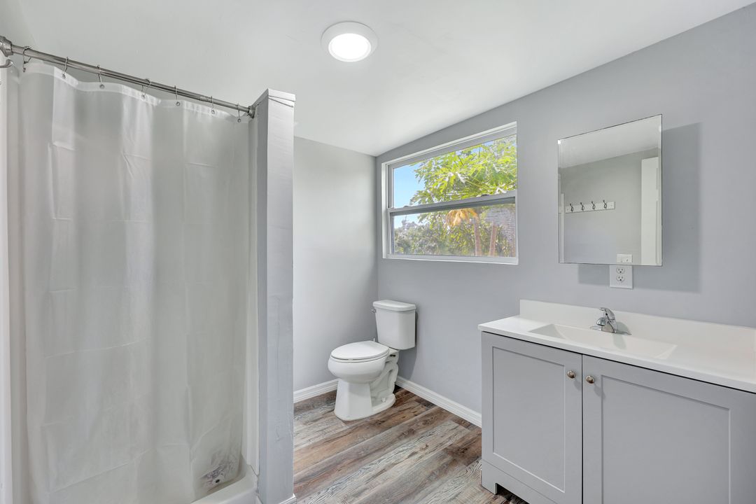 10464 Betsy Pkwy, Saint James City, FL 33956