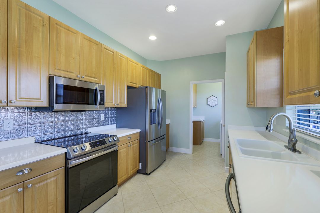 5600 Chelsey Ln #201, Fort Myers, FL 33912