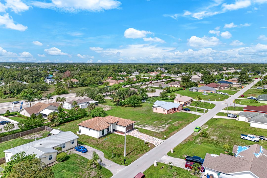 4409 5th St W, Lehigh Acres, FL 33971