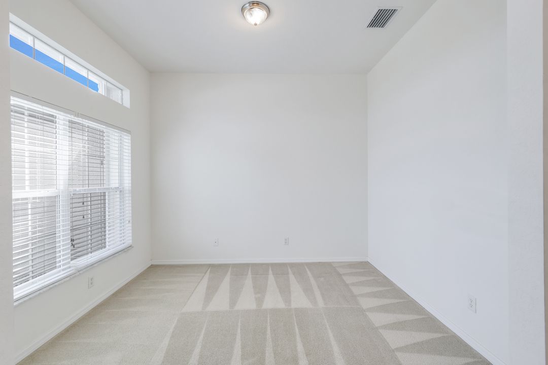 1207 NW 15th Terrace, Cape Coral, FL 33993