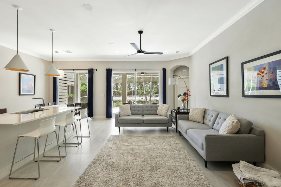 5717 Lago Villaggio Way, Naples, FL 34104