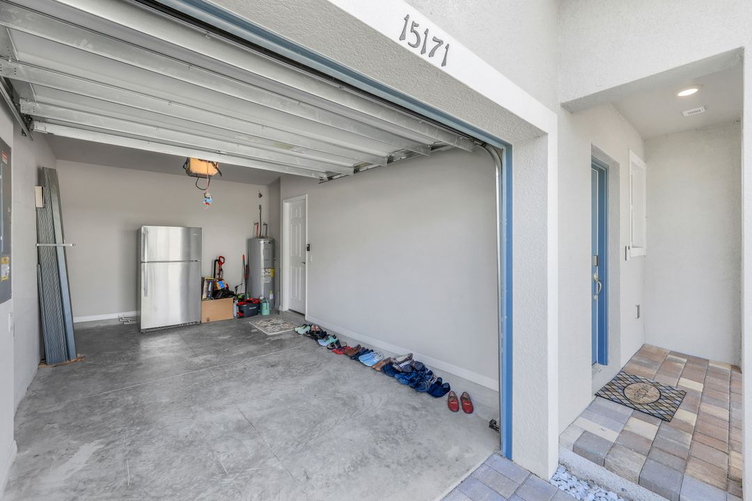 15171 Wildflower Cir, Naples, FL 34119