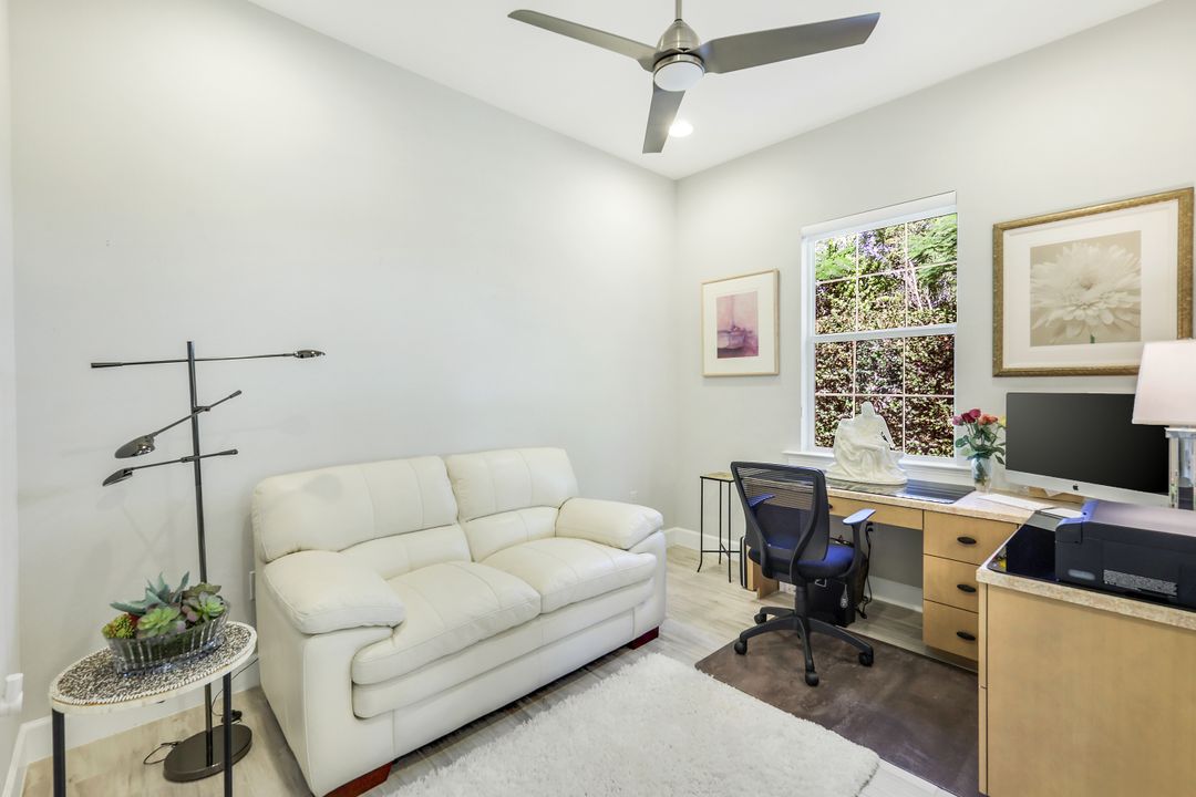 5802 Haiti Dr, Naples, FL 34112