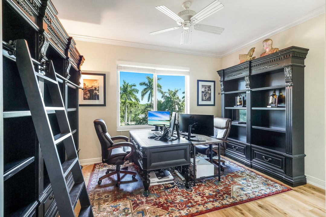 265 Indies Way #302, Naples, FL 34110