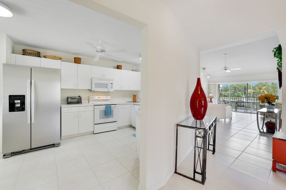 249 Gabriel Cir #2, Naples, FL 34104