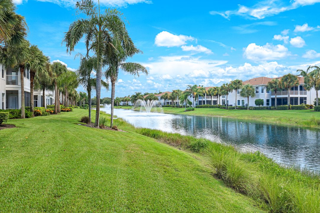 12867 Carrington Cir #102, Naples, FL 34105