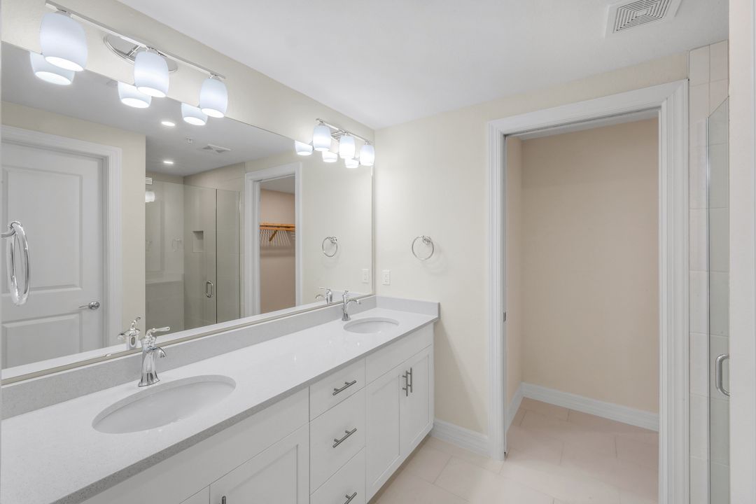 280 Antilles Wy E #101, Naples, FL 34112