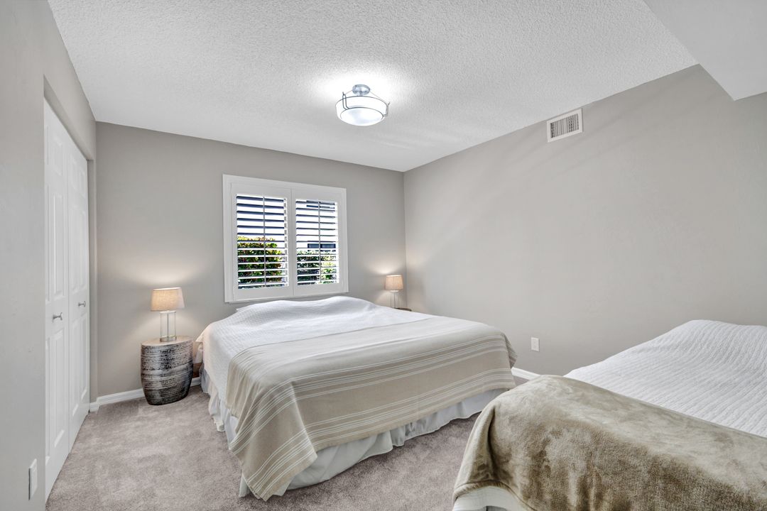 9435 Sunset Vista Dr #211, Fort Myers, FL 33919