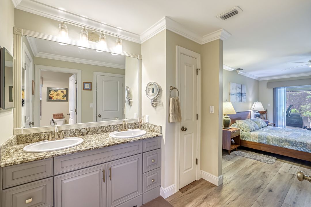 401 Panay Ave, Naples, FL 34113