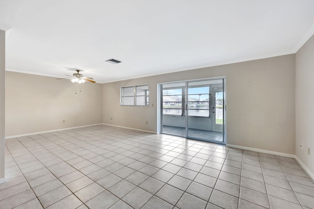 6760 Winkler Rd #z1, Fort Myers, FL 33919