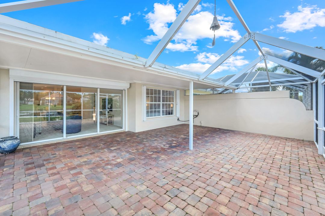 3093 Futuna Ln, Naples, FL 34119