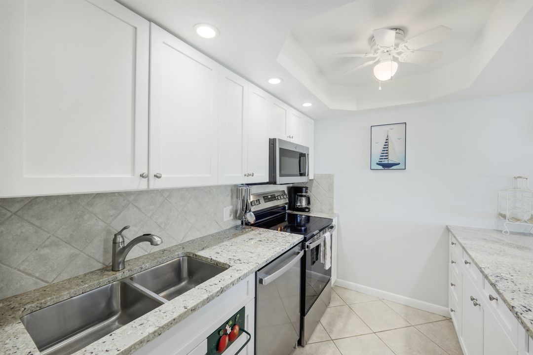 25840 Hickory Blvd  #b102, Bonita Springs, FL 34134