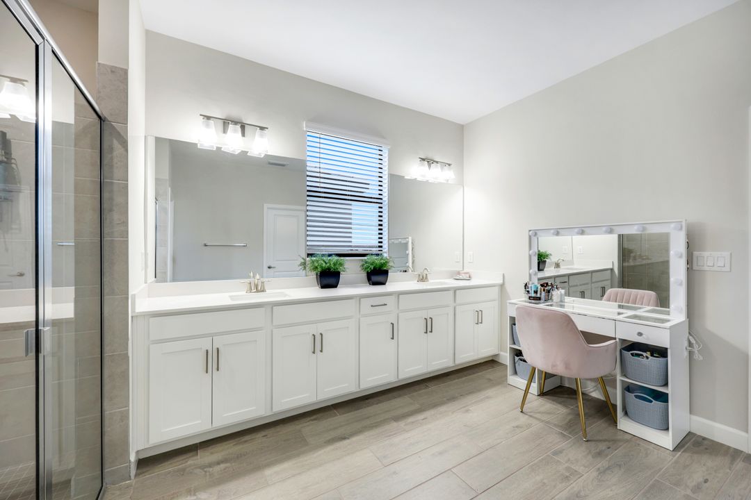 11243 Canopy Loop, Fort Myers, FL 33913