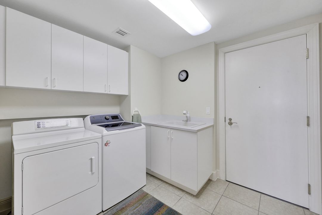 1060 Borghese Ln #405, Naples, FL 34114