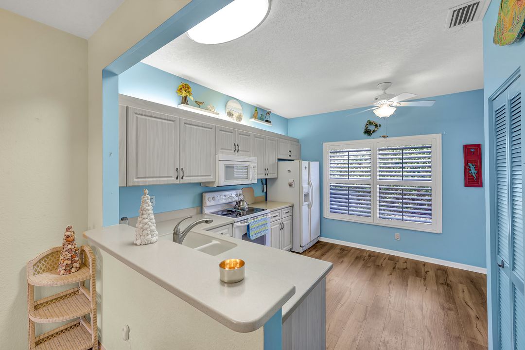 411 Emerald Bay Cir #A7, Naples, FL 34110