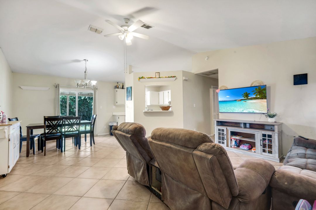 8362 Bamboo Rd, Fort Myers, FL 33967
