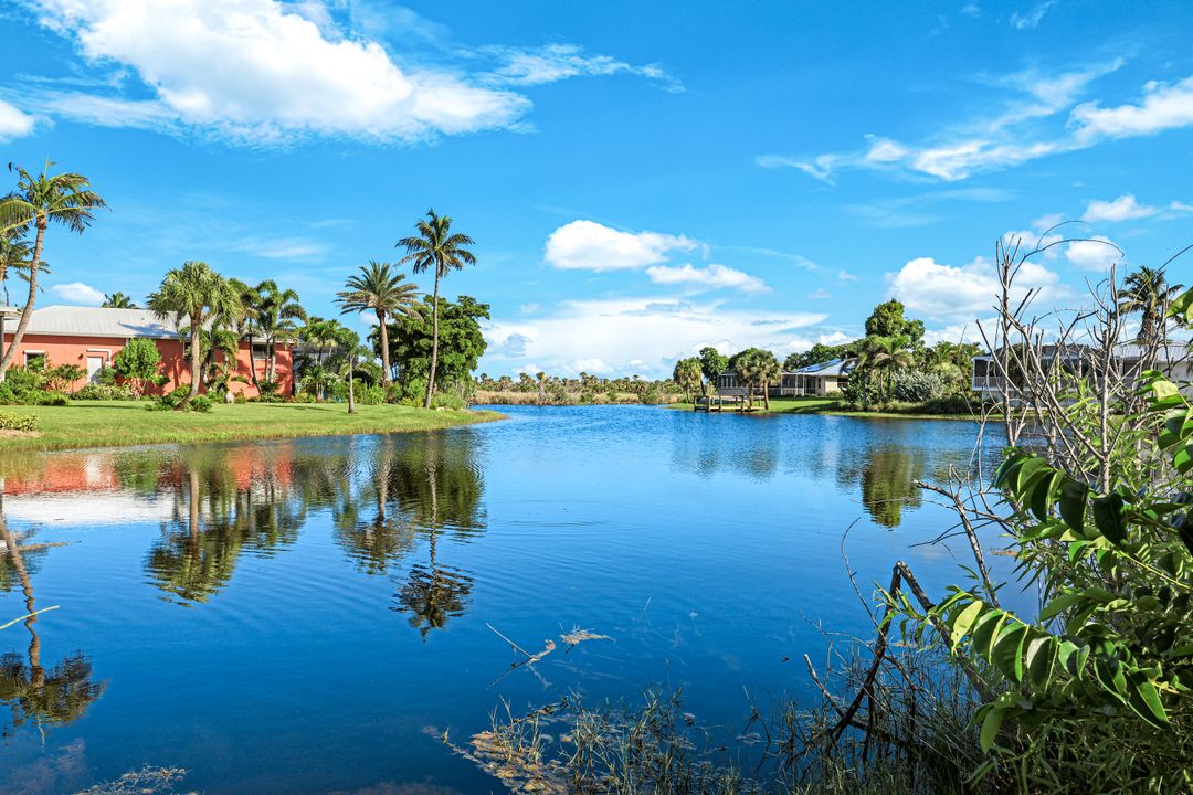 707 Durion Ct, Sanibel, FL 33957