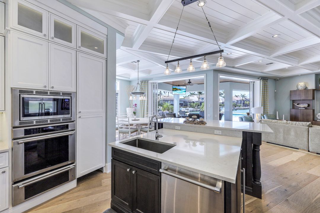 813 Magnolia Ct, Marco Island, FL 34145