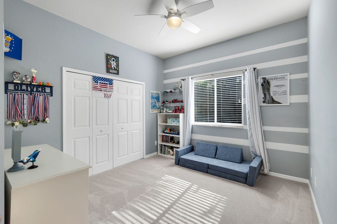 8748 S Lake Cir, Fort Myers, FL 33908