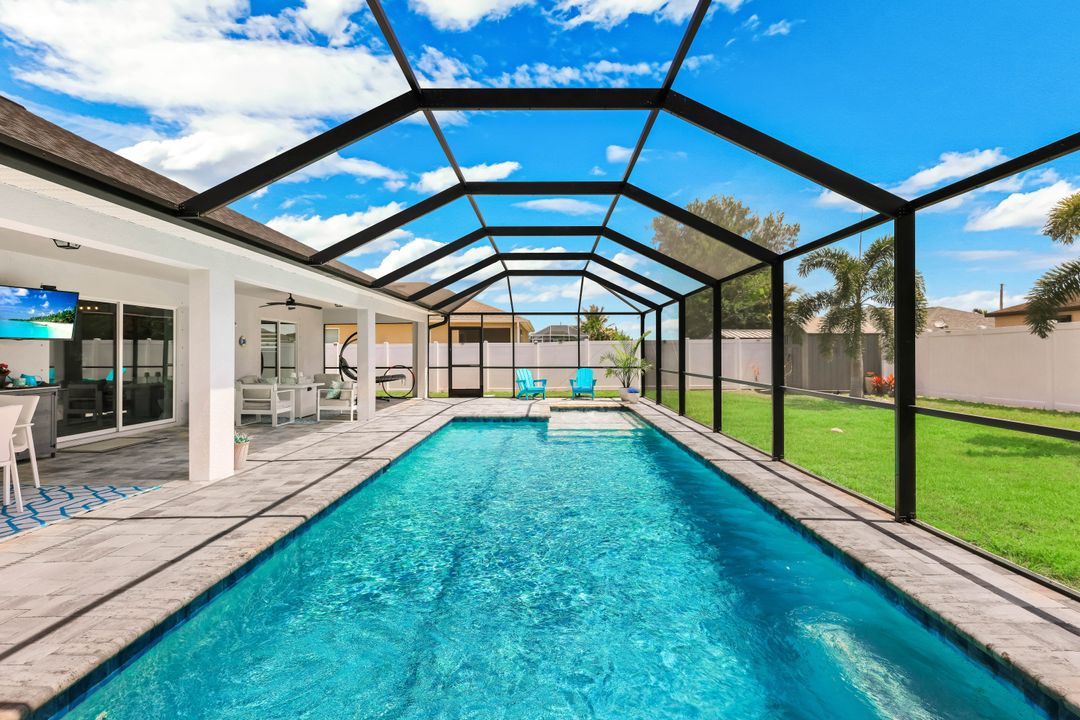 2118 SW 12th Terrace, Cape Coral, FL 33991