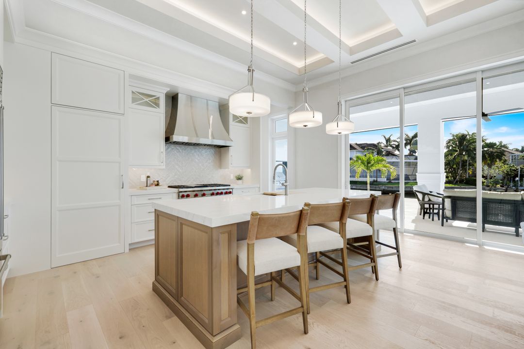 713 Nautilus Ct, Marco Island, FL 34145