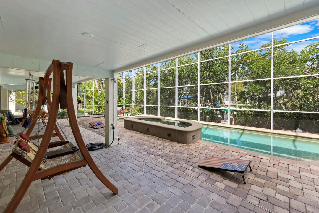 21580 Indian Bayou Dr, Fort Myers Beach, FL 33931