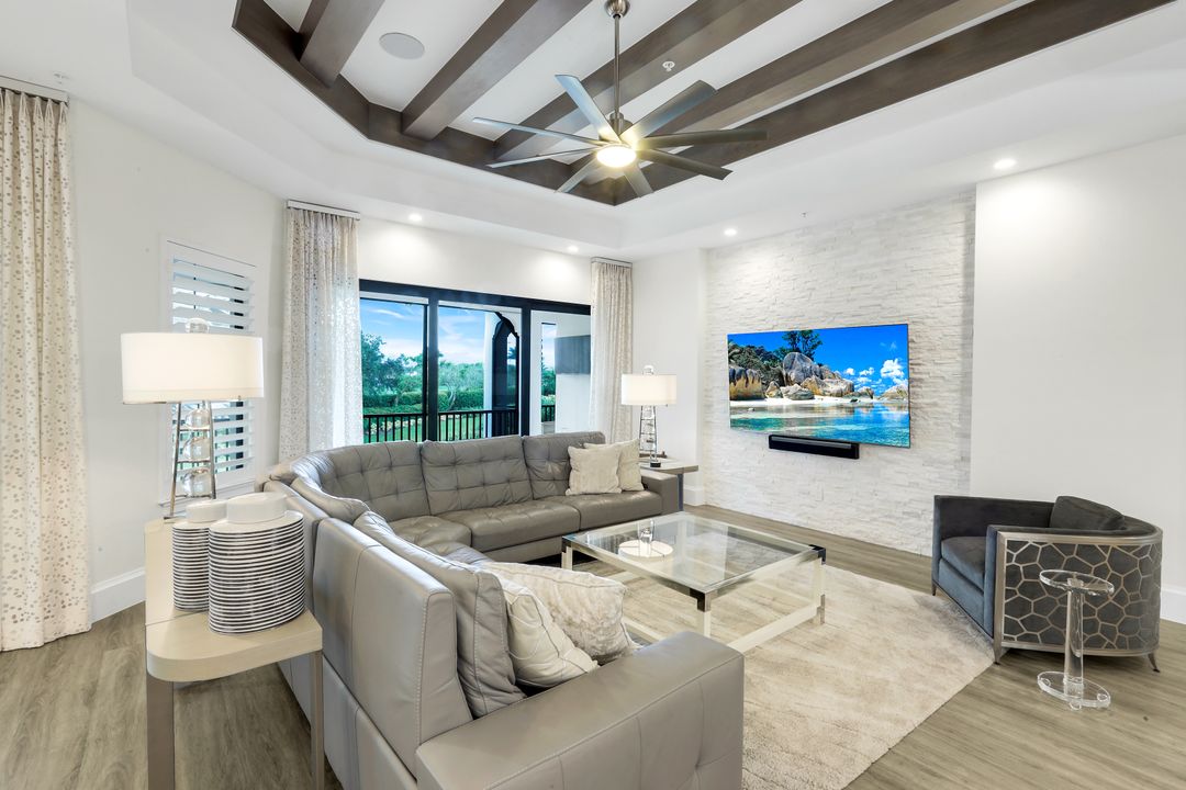 16358 Corsica Way #201, Naples, FL 34110