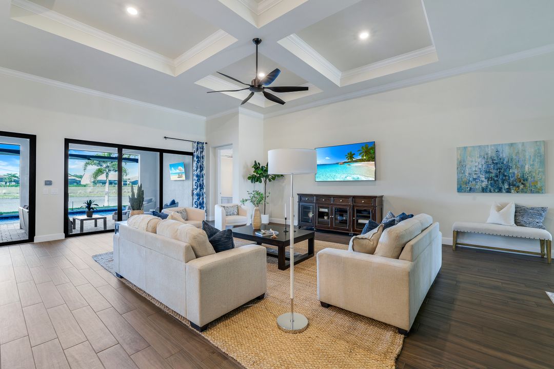 9493 Night Heron Ln, Naples, FL 34120