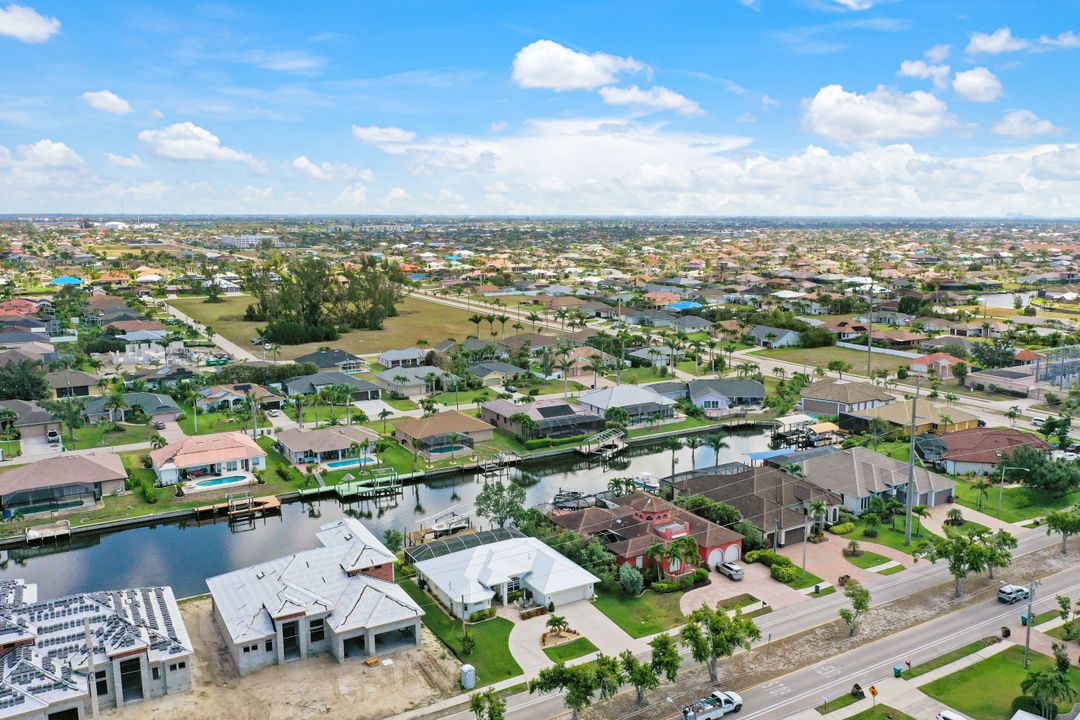 2125 Cape Coral Pkwy W, Cape Coral, FL 33914