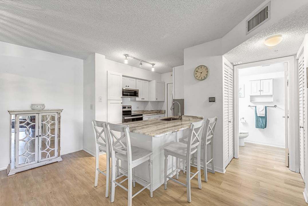 8851 Colonnades Ct W #126, Bonita Springs, FL 34135
