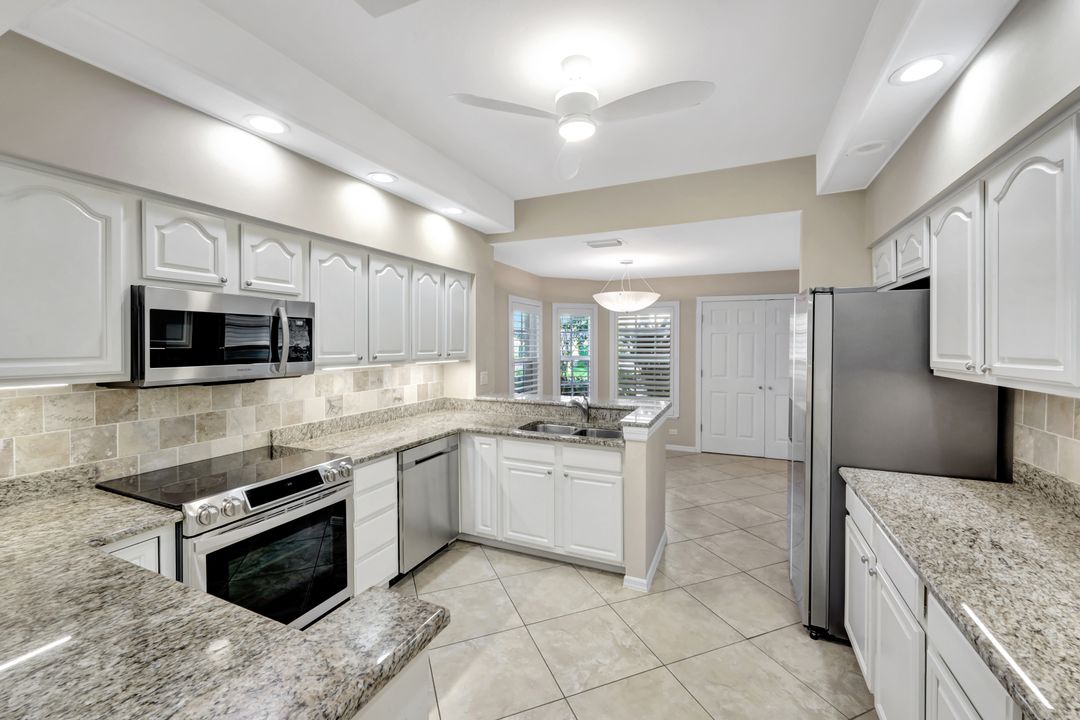 240 Via Perignon, Naples, FL 34119