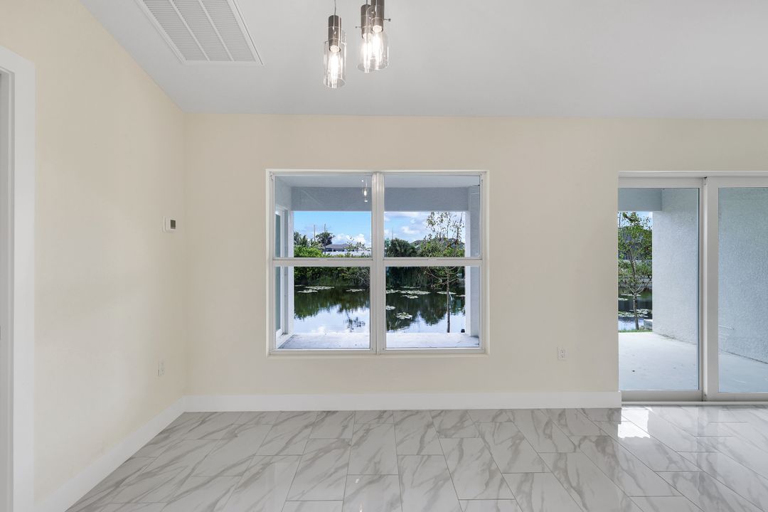 2622 NE 1st Pl, Cape Coral, FL 33909