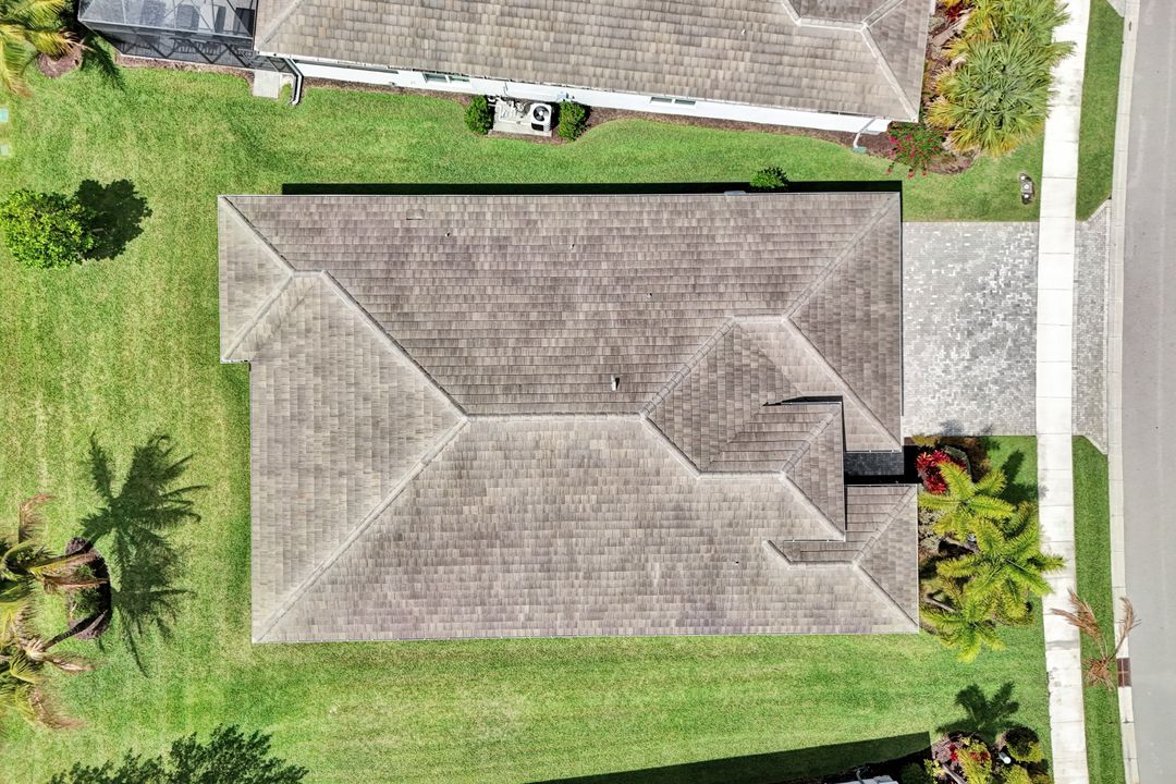 11628 Periwinkle Dr, Naples, FL 34120