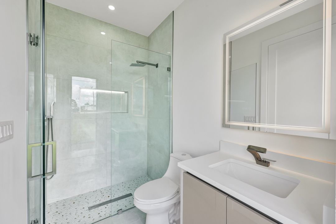 1901 NW 27th St, Cape Coral, FL 33993