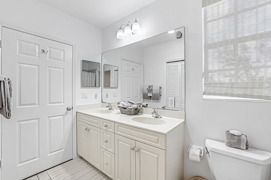 886 Park Ave #301, Marco Island, FL 34145