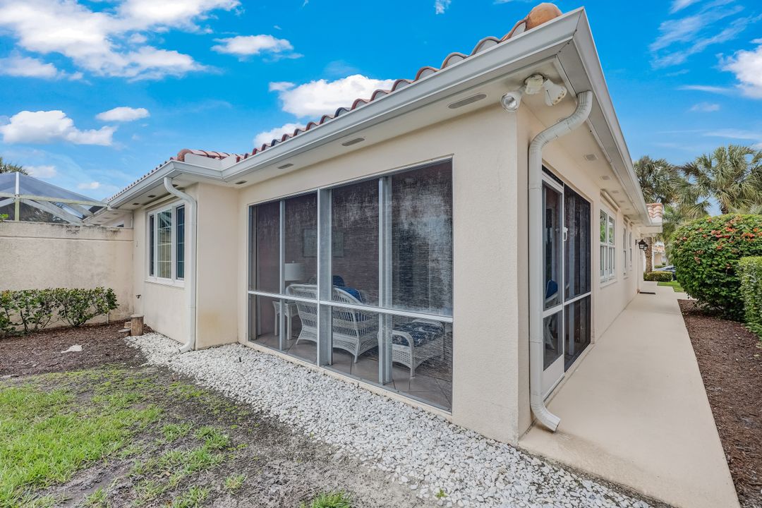 4142 Los Altos Ct, Naples, FL 34109