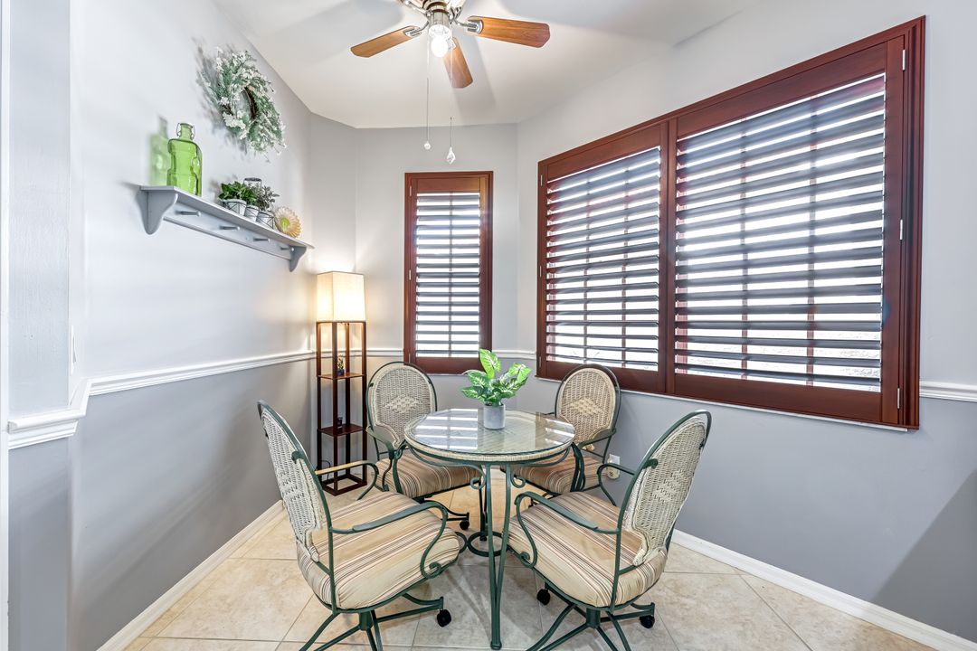 2041 Crestview Way, Naples, FL 34119