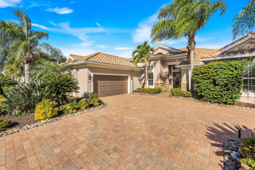9314 Quarry Dr, Naples, FL 34120