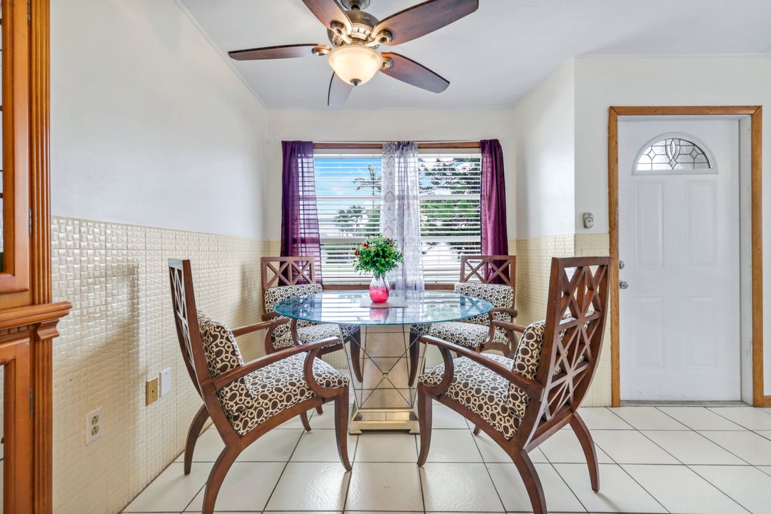 512 105th Ave N #1-2, Naples, FL 34108