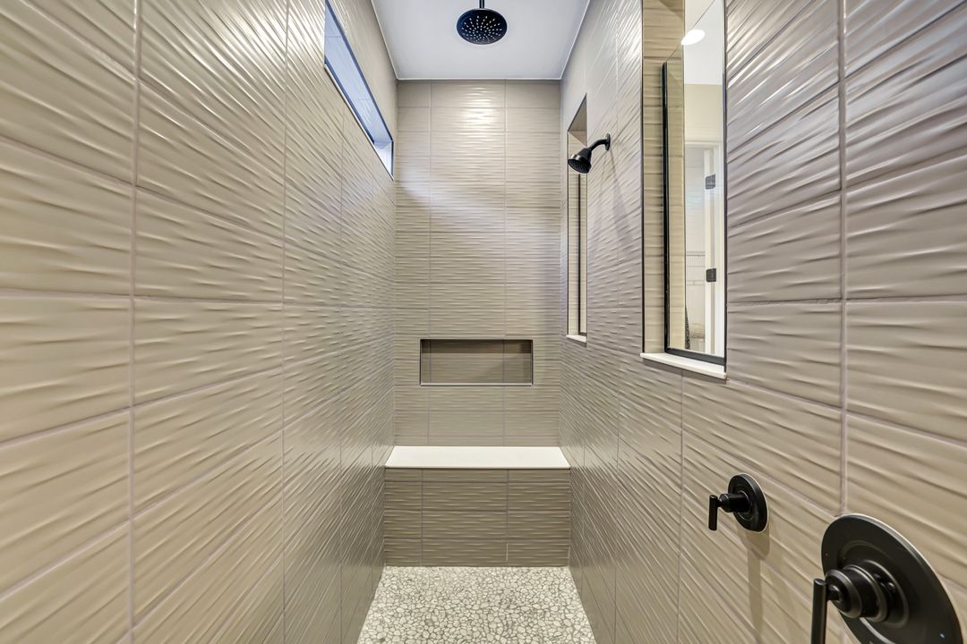 10112 Seaside Wy, Bonita Springs, FL 34135