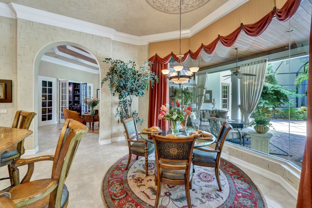 2743 Olde Cypress Dr, Naples, FL 34119