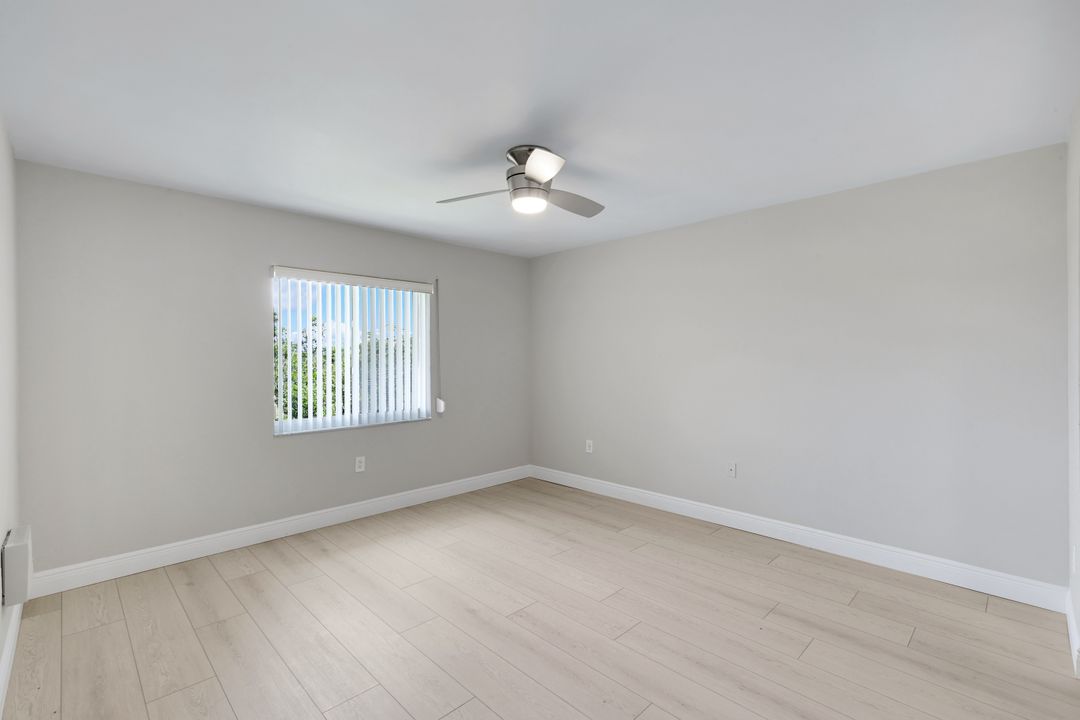 3051 Sandpiper Bay Cir #304, Naples, FL 34112