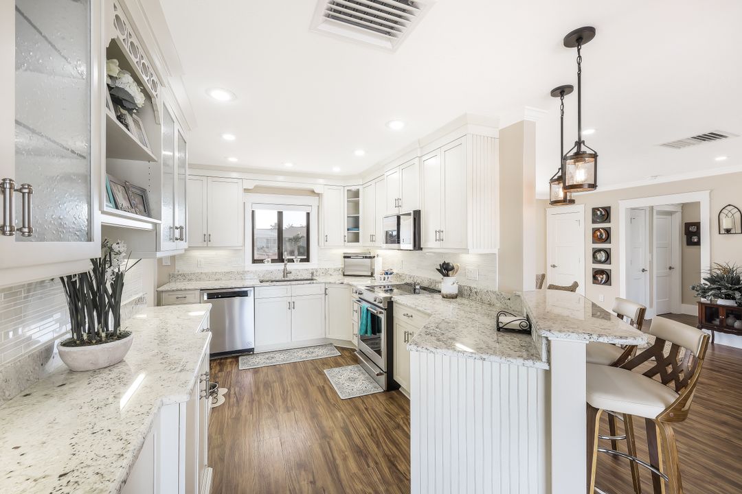 821 Apple Ct, Marco Island, FL 34145